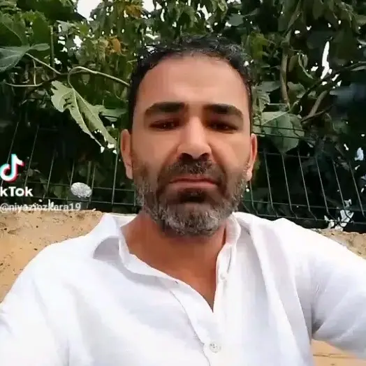 Sevgim sonsuz ama anlayana dostluğun gerçek ama paylaşana