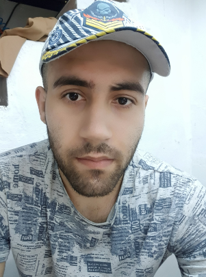 Adım ali 24 yaşında harika biriyim arkadaş dost arıyorum