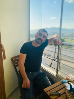 Amacım ileriye yönelik arkadaşlıklar kurmak 35 yaşındayım