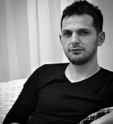 Henüz 35 yaşında gencecik sevgi dolu iyi bir insanım